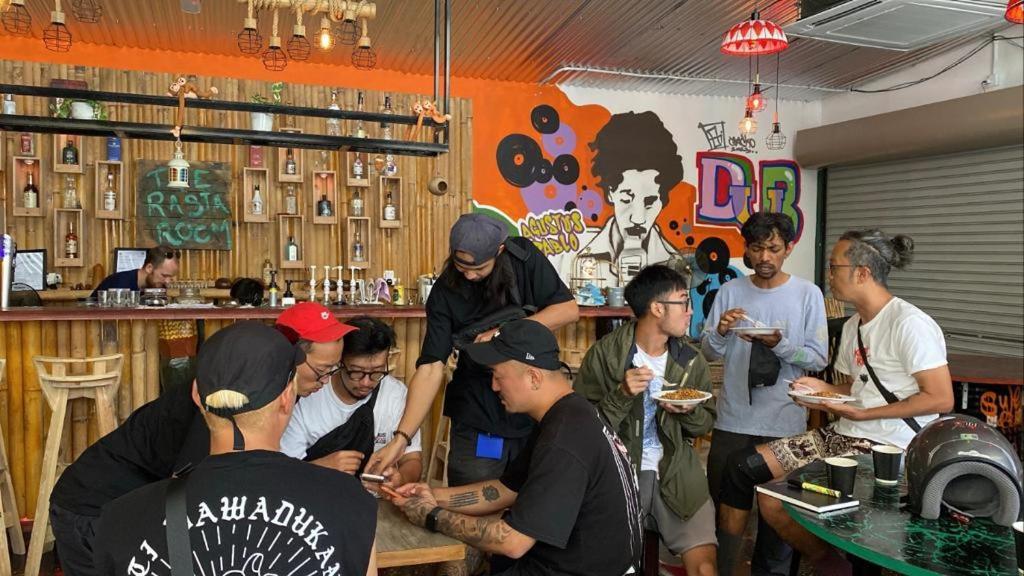 H2 Worldpackers , The Social Hotel Kota Kinabalu Bagian luar foto
