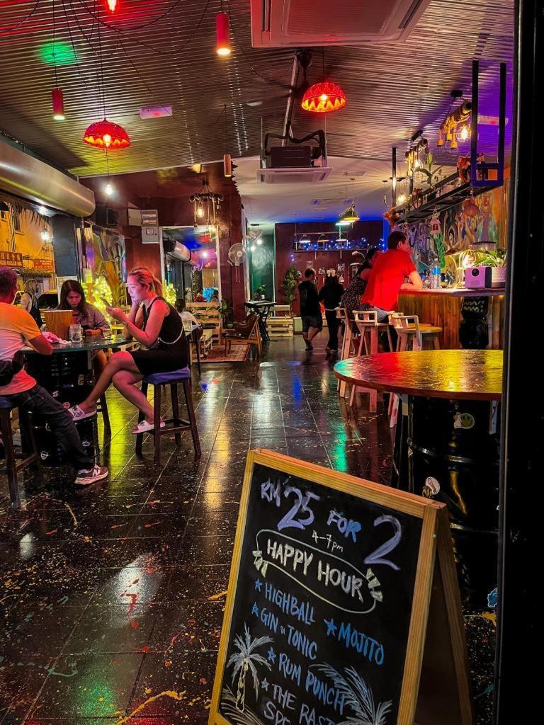 H2 Worldpackers , The Social Hotel Kota Kinabalu Bagian luar foto